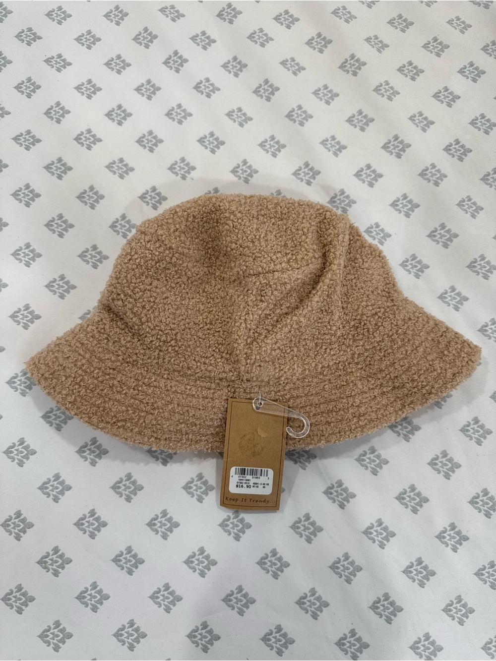 NWT Plush Sherpa Bucket Hat - Tan